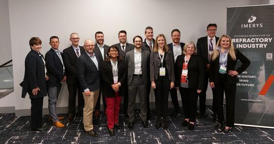 Chris Parr received an award at the UNITECR in Chicago