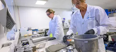 Preparation of tile adhesive for adherence testing