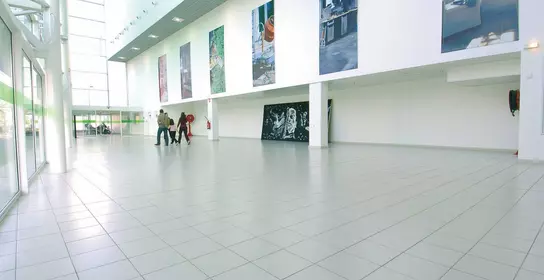 An image of the lobby in an art gallery (suitable for the Peramin SMF product range)