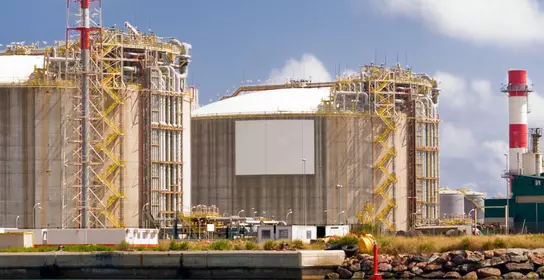 Two giant storage tanks insulated with perlite cryogenic insulation